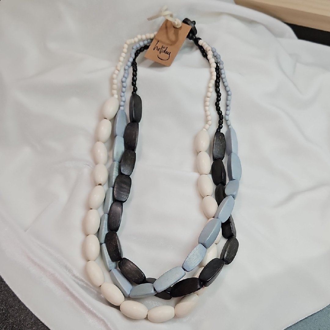 Holiday Brand Blue Black White Wooden Bead Wilson Necklace Nwt Made In Australia